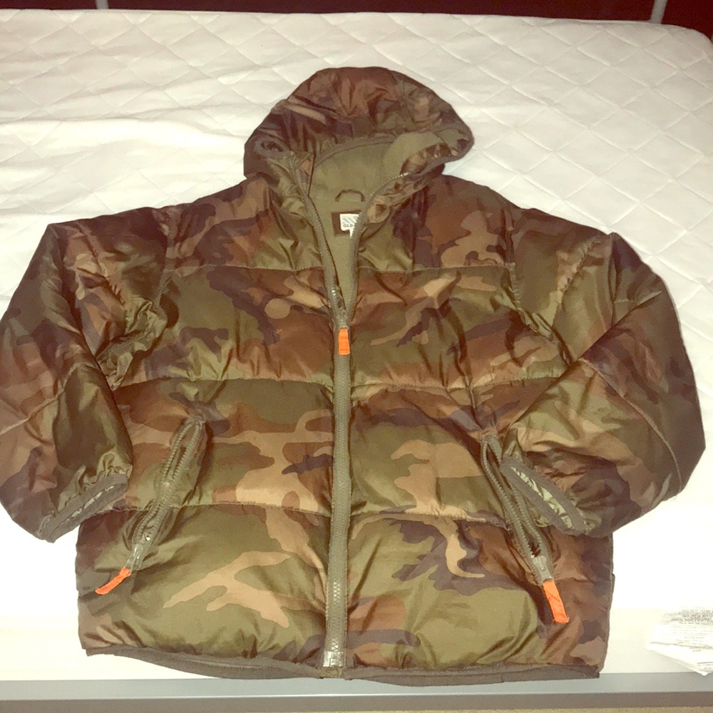 Old Navy Large (kids 10-12) puffer coat